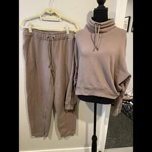 NWOT Athleta x Alicia Keys Retroplush Sweatshirt Sweatpants- s top, st bottom